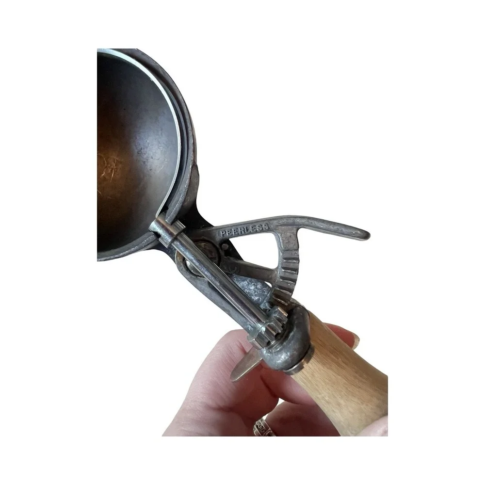 Peerless Antique Ice Cream Scoop Wood Handle Mechanical Thumb Lever Metal Dipper